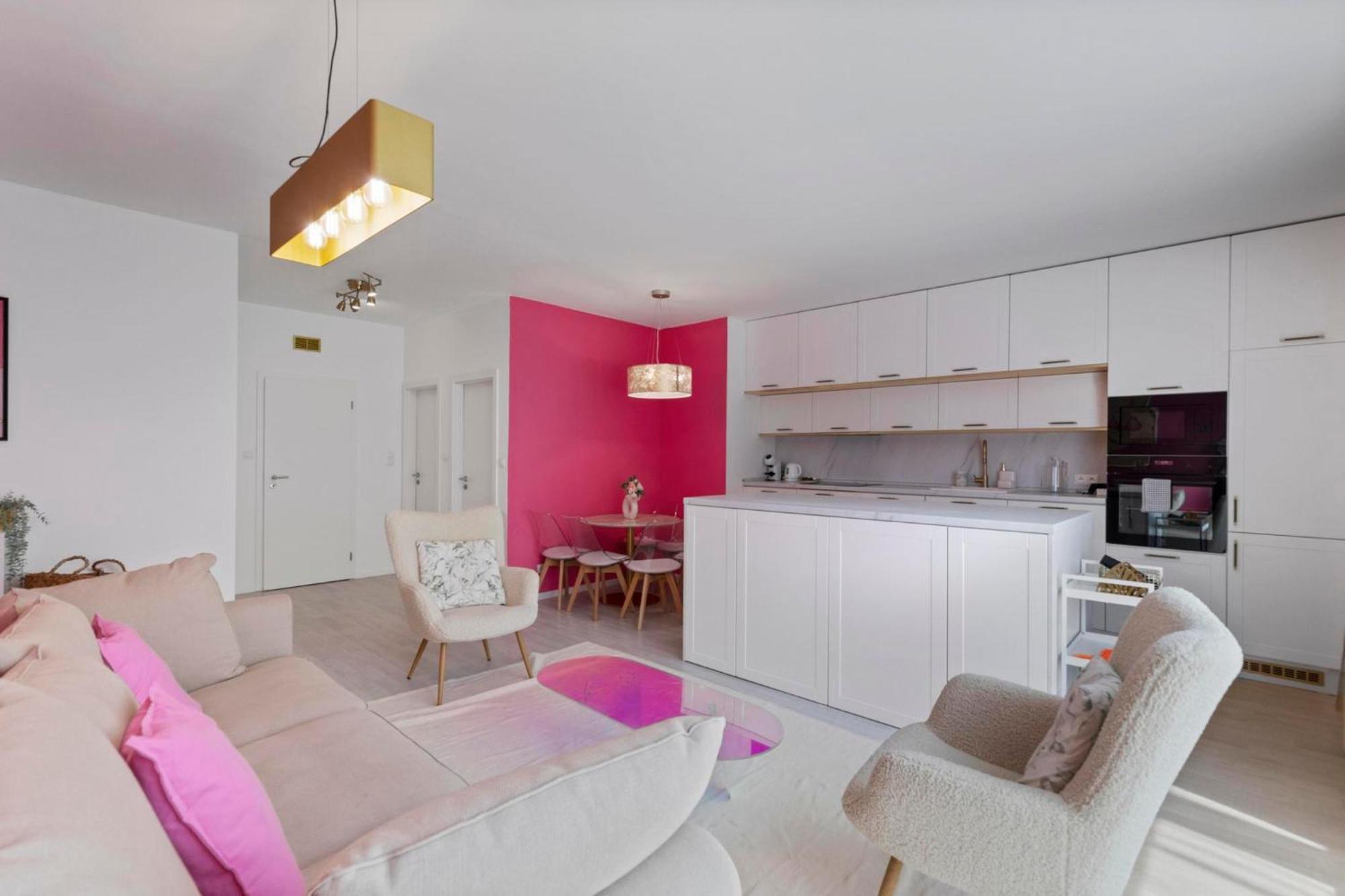 Apartmán Lam Pink - Jacuzzi - Ac - Ps4 Bratislava